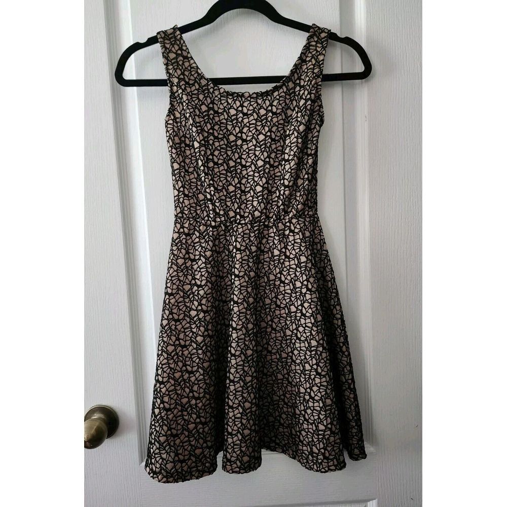 Love Culture Women's Sleeveless‎ Cocktail Dress Open Back Knee Length Black XS